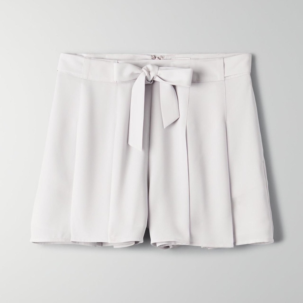 Aritzia Wesley short